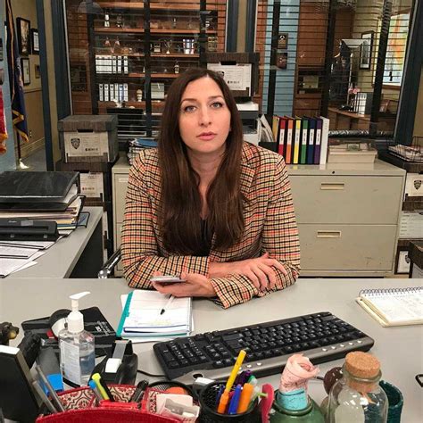 Why did Chelsea Peretti (Gina Linetti) leave Brooklyn Nine Nine Season 6? - TV Trend Now