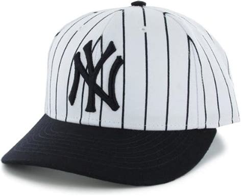 Amazon.com : MLB New York Yankees Men's '47 Brand Striped Bullpen MVP ...