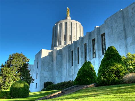 Oregon State Capitol HDR 1 | David Grant | Flickr