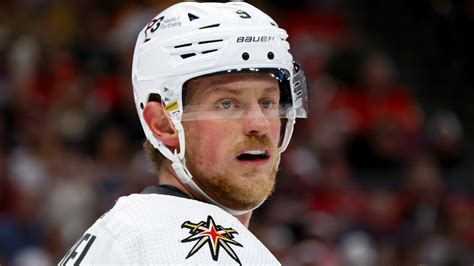 Jack Eichel injury update: Golden Knights star briefly leaves Game ...