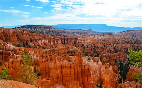 Bryce Canyon Vista wallpaper photographs by Terry Majamaki