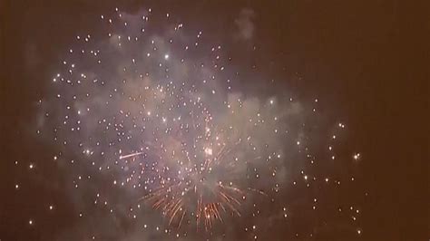 Paris' triumphant New Year fireworks | World News | Sky News