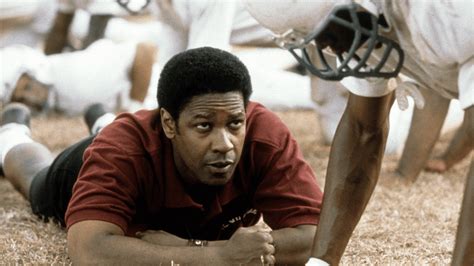 Denzel Washington Recreates Iconic Scene With Football Icon, Fans Are ...