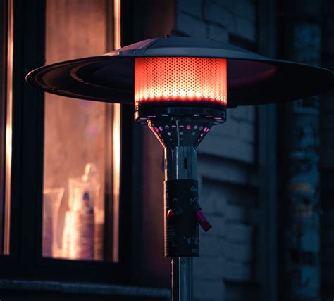 Top 5 Best Outdoor Heat Lamps | Yardzen