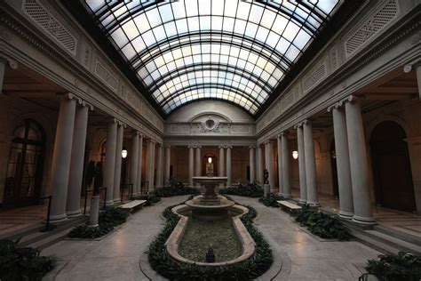 Top art museums in NYC including the Guggenheim and Whitney