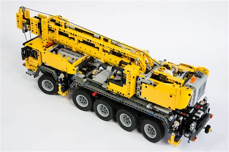 Lego Technic 42009 Mobile Crane | www.techlug.fr/review-lego… | Flickr