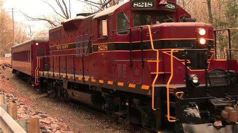 [4K] New Hope RR Christmas Excursion Train - YouTube