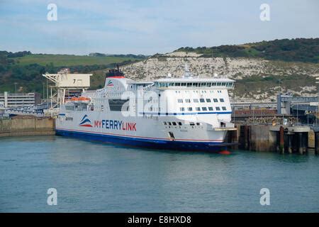 My Ferry Link boat in Dover harbour manoeuvering onto an unloading dock Stock Photo - Alamy