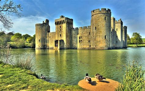 Download Man Made Bodiam Castle HD Wallpaper