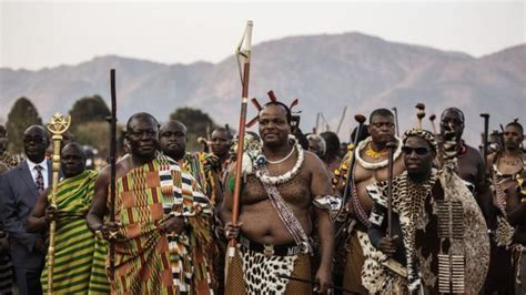 Meet African King wey get 15 wives - BBC News Pidgin