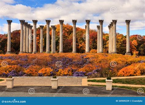 National Capitol Columns Washington DC Arboretum Editorial Image ...