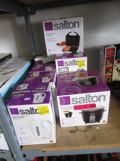 7 Salton Small Kitchen Appliances - Store Returns