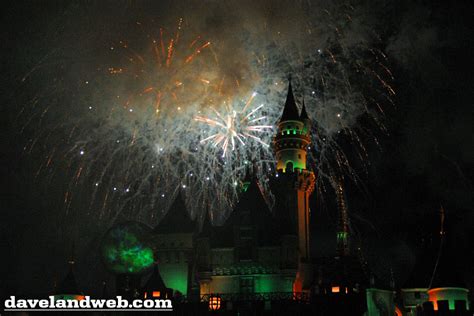 Daveland Disneyland and California Adventure Halloween Fireworks Photos