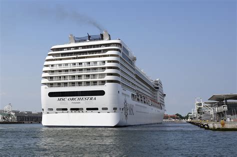 Cruise ships restart in Venice, bring environmental protests
