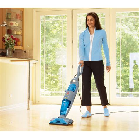 Flip-!t® Hard Floor Cleaner | BISSELL® Wet Dry Vac