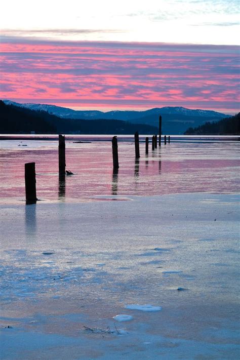 Winter On Lake Coeur D'Alene. Stock Photo - Image of scenics, wood: 22337512