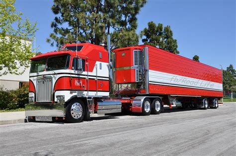 The Aerodyne: The Cabover Model From Kenworth