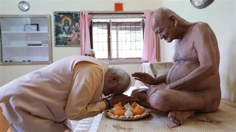 PM Modi condoles demise of Acharya Vidhyasagar Maharaj, Chhattisgarh ...