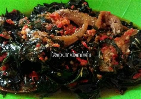 Resep Balado daun singkong goreng oleh DIana Danish - Cookpad