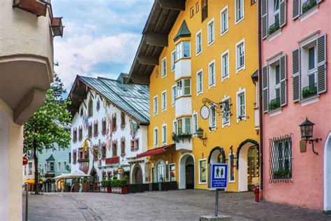 Kitzbuhel town editorial stock image. Image of restaurants - 26759424