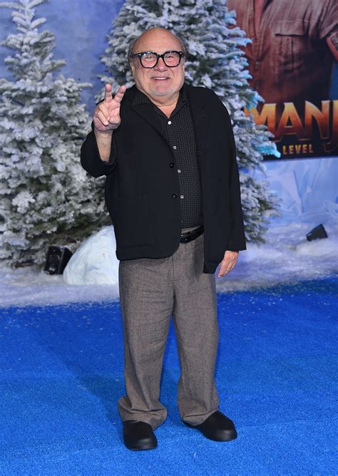 Danny Devito Height: How Tall is The 77-Year-Old American Actor? - Hood MWR