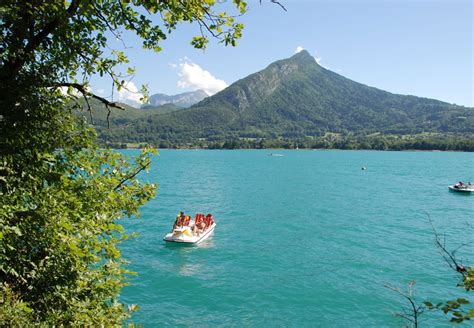 Lake Annecy Summer Holidays | Lakes & Mountains | Peak Retreats