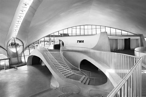 Biomorphism: 10 Examples of Biomorphic Architecture around the world