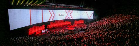 Here's how you connect 5000 people all at once - TEDxSydney