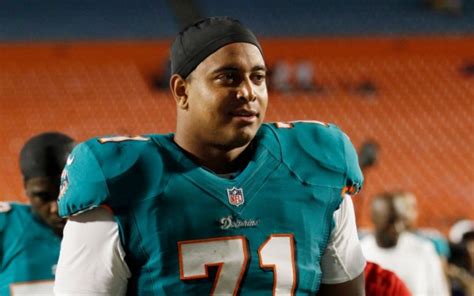 Dolphins tackle Jonathan Martin declines comment on bullying case ...