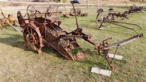 IHC Potato Digger - Eureka, MT - Old Agricultural Equipment on Waymarking.com