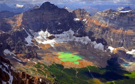 Beautiful Glacier Lake wallpaper | nature and landscape | Wallpaper Better