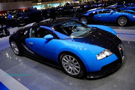 Auto News: Bugatti Veyron (blue&black)