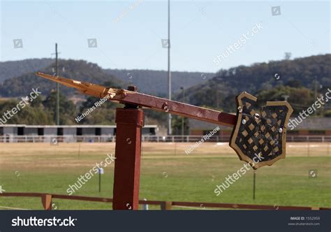 Quintain Practice Dummy Used Jousting Practice Stock Photo 1552959 ...