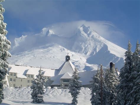 Timberline Ski Resort Guide | Snow-Forecast.com