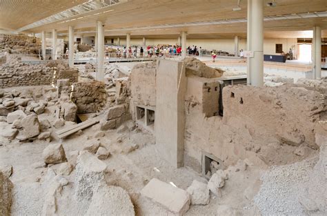 Akrotiri, Santorini: The History of an Ancient Civilization