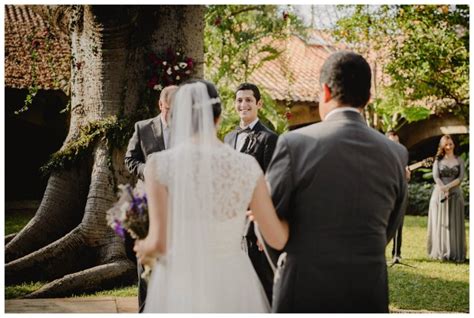 Rustic Mexican Wedding at Hacienda San Gabriel | Junebug Weddings