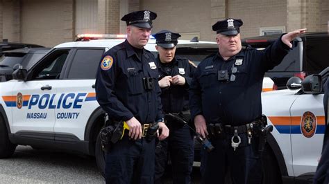 Nassau police launch patrol unit to deter crime at schools, houses of ...