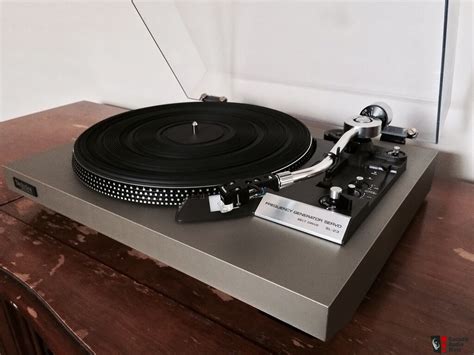 Vintage Technics SL 23 Automatic Turntable Photo #930468 - US Audio Mart