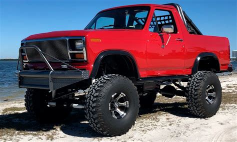 Monstrous 1986 Ford Bronco Custom Heads To Auction