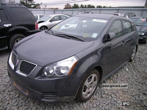 2010 Pontiac VIBE - Car Photo and Specs