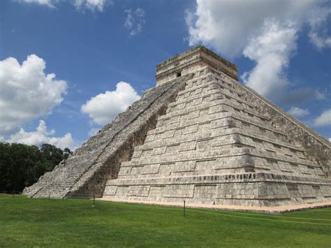 Chichen Itza Travel Guide | Explore the Mayan History in Mexico