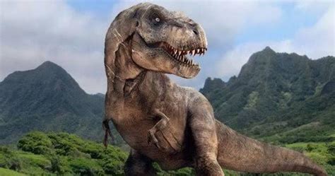 The T-Rex in Jurassic World (2015) still bears the scars from its encounter with the Raptors at ...