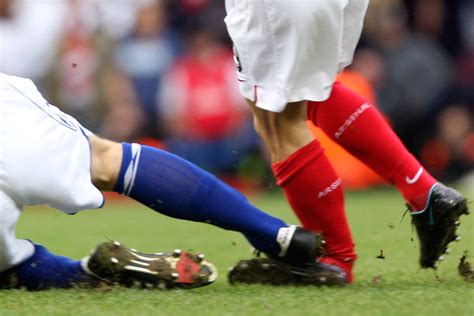 20 Football Injury Pictures Not For The Faint-Hearted – Page 20