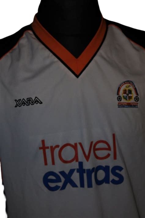 Luton Town 2004-05 Home Kit