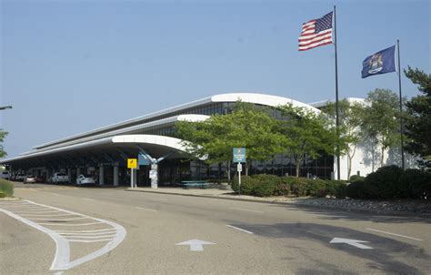 Allegiant Air to invest $75 million for base at Flint Bishop Airport - Flint Beat