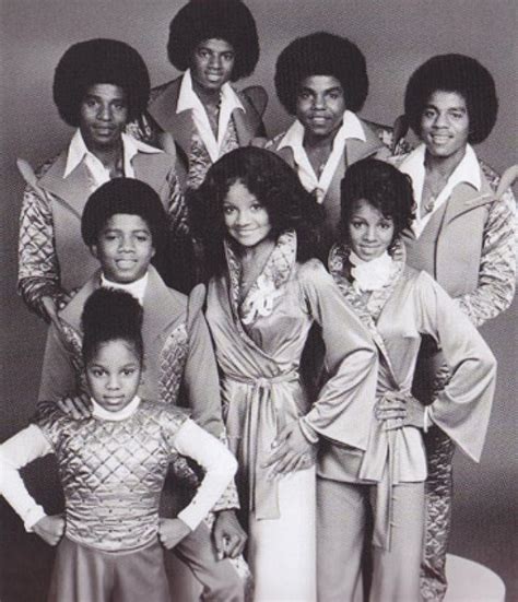 Michael jackson with his brothers and sisters.. | Michael Jackson ...