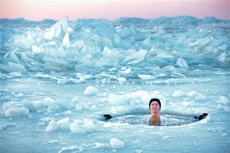 Cold Water Swimming: Benefits and Risks - Water Shapes