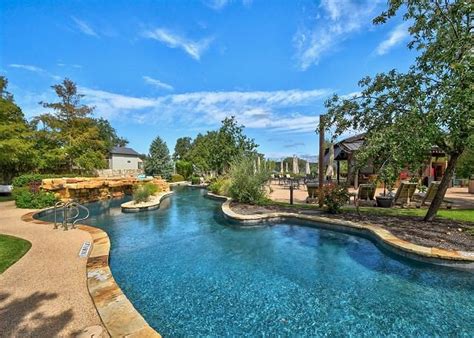 The Reserve at Lake Travis Cabin #6 - 2BR Lakeside Fun UPDATED 2020 - Tripadvisor - Spicewood ...