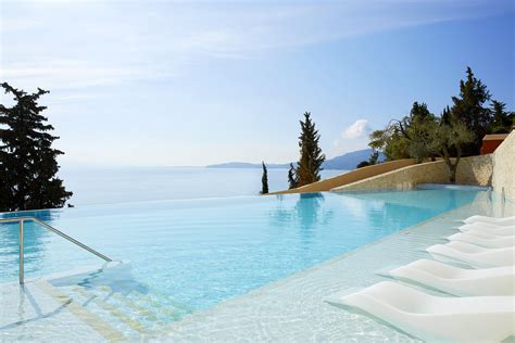 Luxury Hotels with infinity pools 2022 | Olympic Holidays