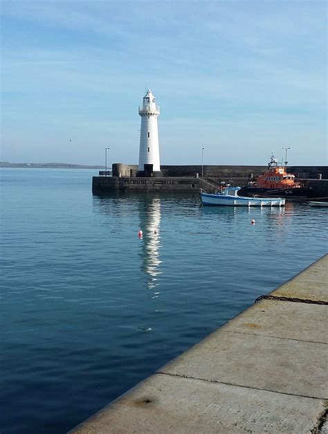 Birding For Pleasure: SUNDAY THOUGHT - Donaghadee Lighthouse